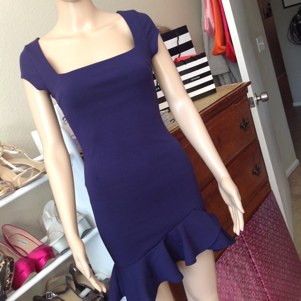 Gorgeous blue dress with mini ruffled skirt D031